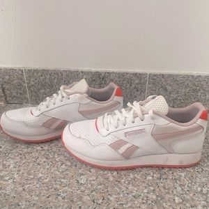 Reebok classics: white and bright pink
